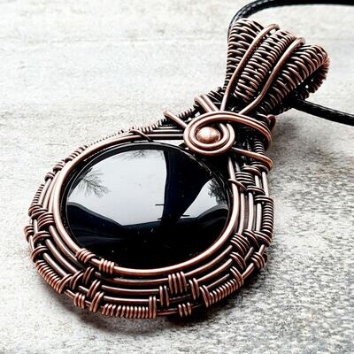 Black Obsidian pendant with chain.