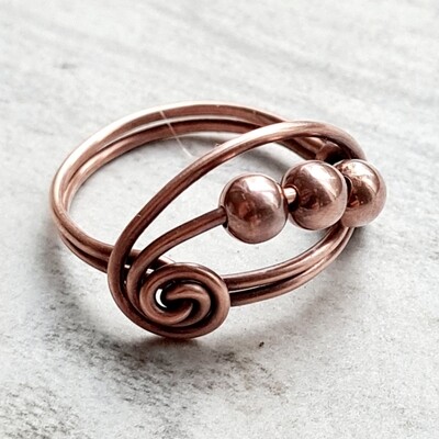 Fidget ring with beads in antiqued Copper - Size T/61/10