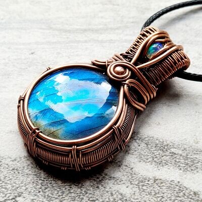 Chunky Blue Labradorite with WELO Opal accent pendant with chain.
