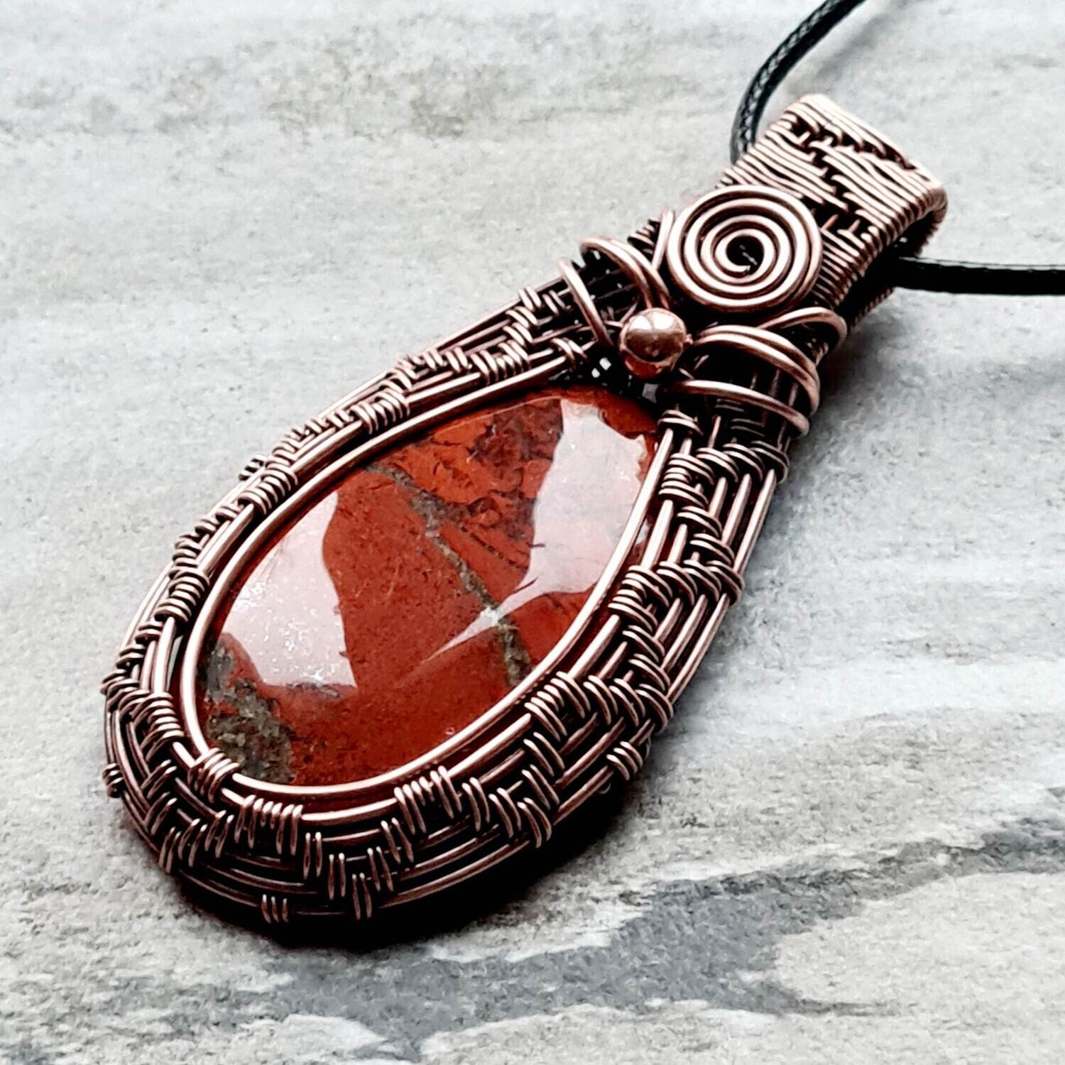Brecciated Jasper pendant with chain.