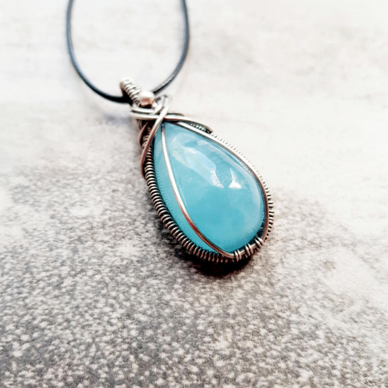 AAA grade Aquamarine pendant with chain.