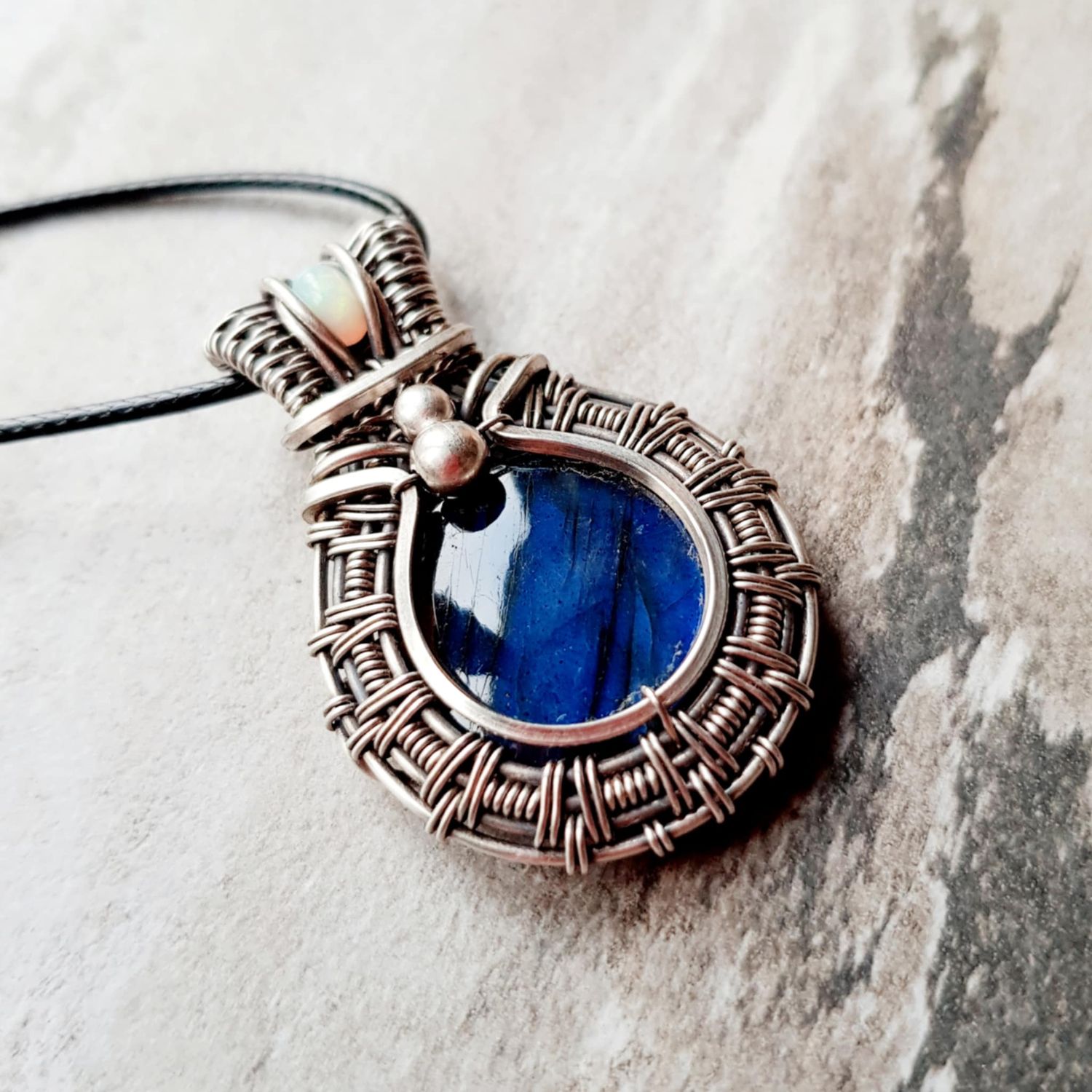 VYRANTHIA&#39;S EYE - Labradorite with AAA WELO Opal accent pendant with chain.