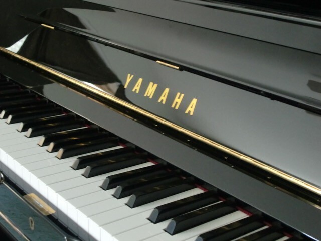 YAMAHA DU1 / U1 (48") Disklavier Upright Piano
