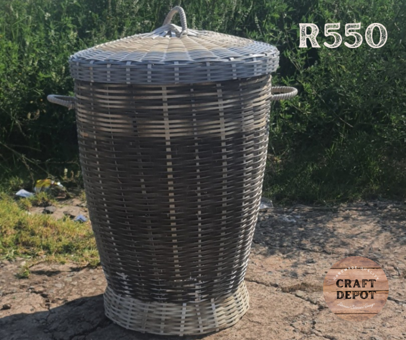 Woven Laundry basket with Lid