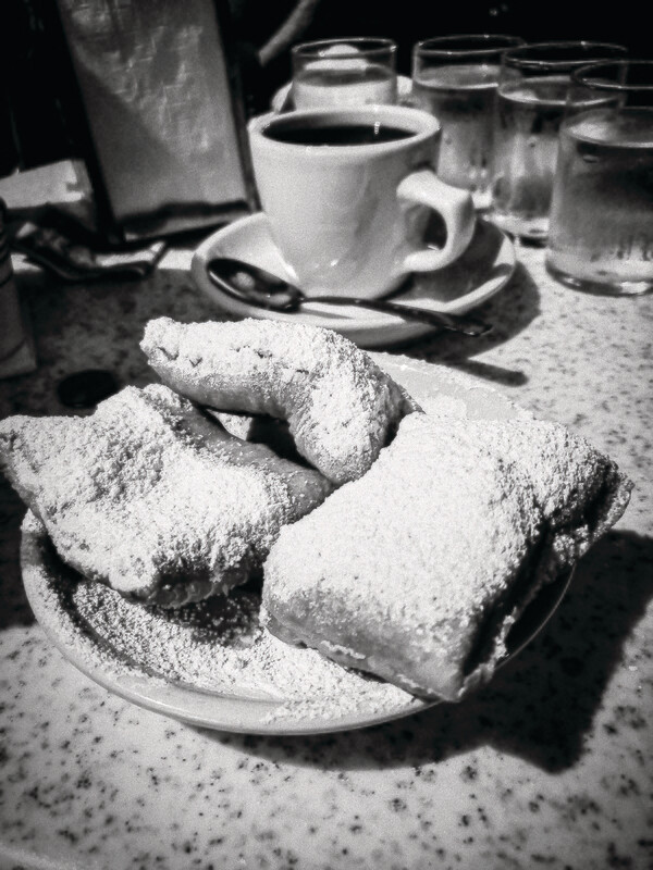 Beignets &amp; Chicory 8x12 print, unframed)