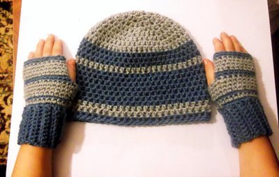 Mens/Boys Set Hat and Fingerless Gloves