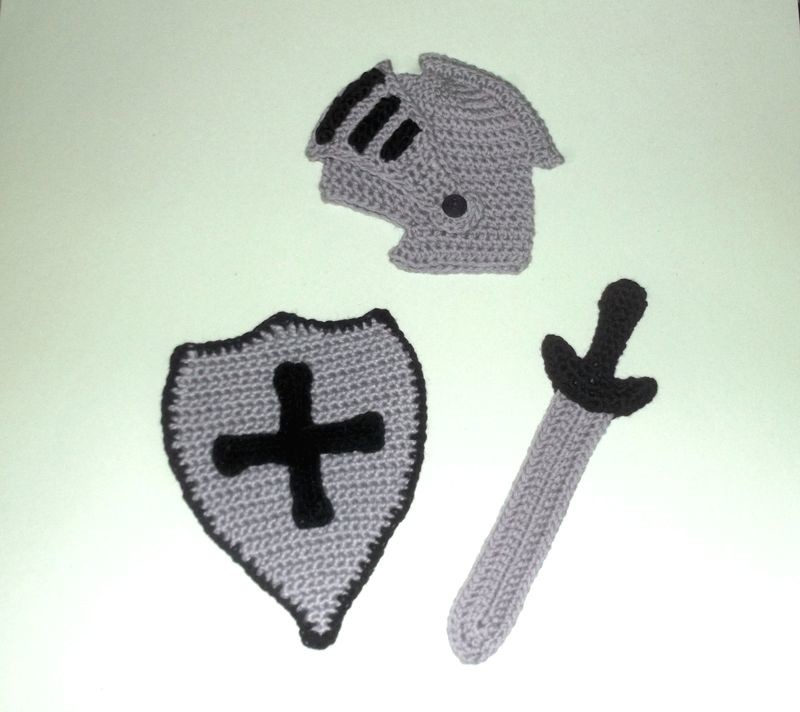 Knight Helmet / Sword and shield  CROCHET PATTERN
