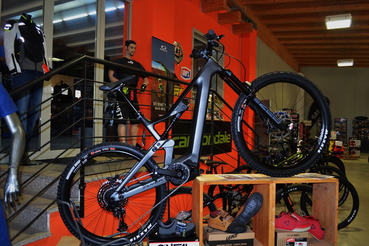 FLYER UPROC6 6.5