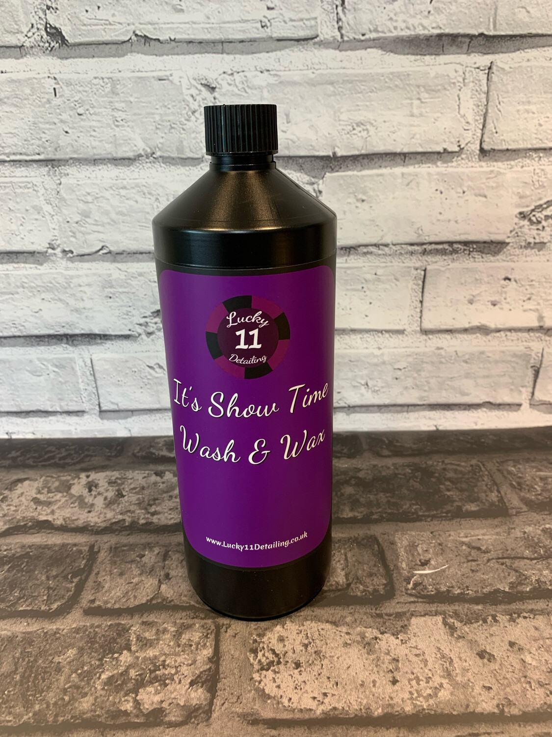 It’s Show Time Shampoo And Wax 1L