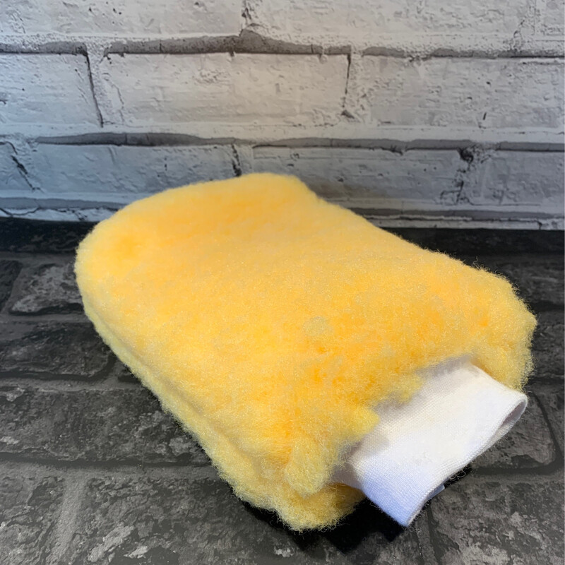 Premium Wash Mitt.