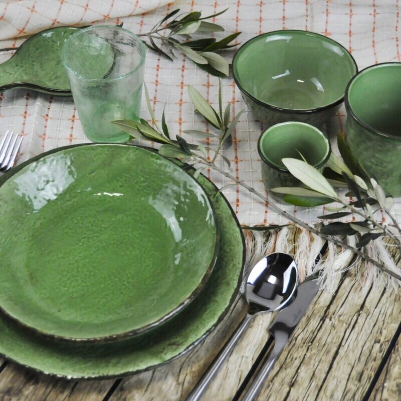 Servizio piatti 18 pz in ceramica Preta anticato verde Arcucci Servizio piatti 18 pz in ceramica Preta anticato verde Arcucci