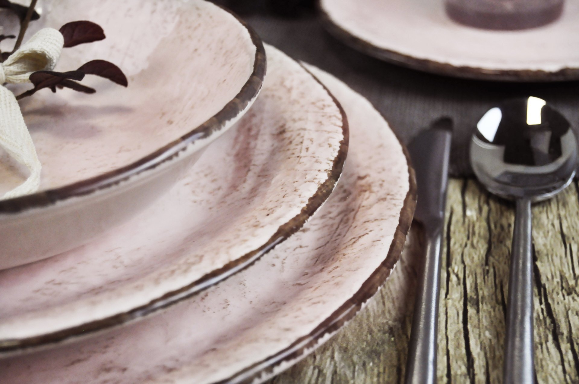 Servizio piatti 18 pz in ceramica Preta anticato rosa Arcucci