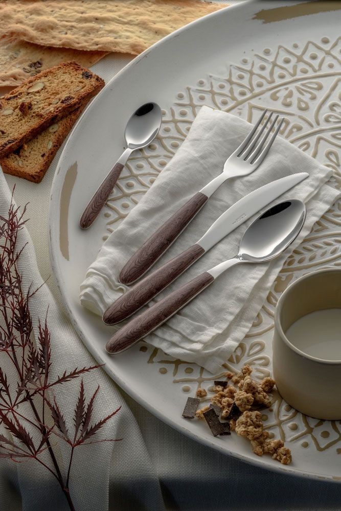 Confezione vetrina 24 posate Vero Natural Wood Eme