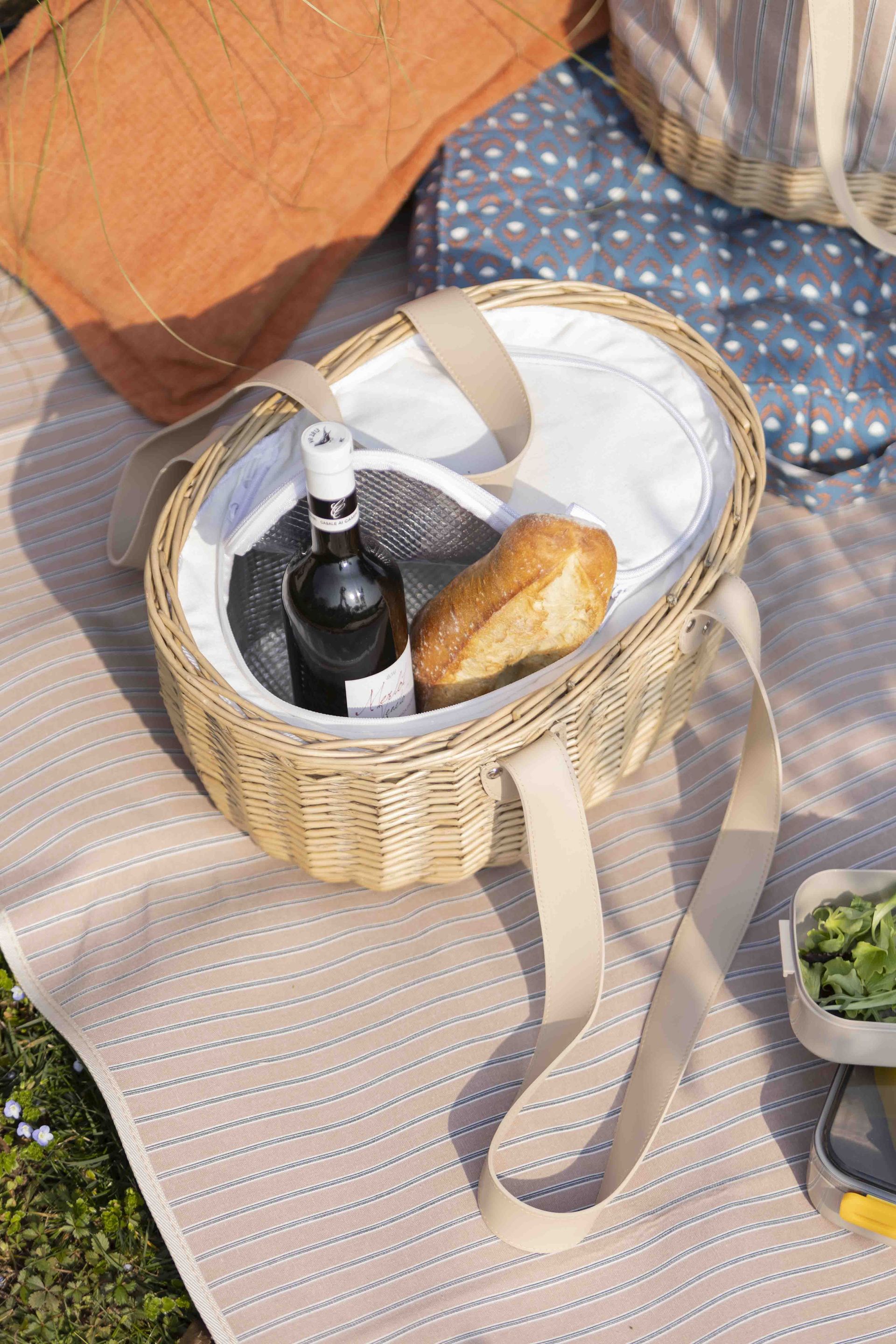 Cestino termico picnic con tavolino Evviva
