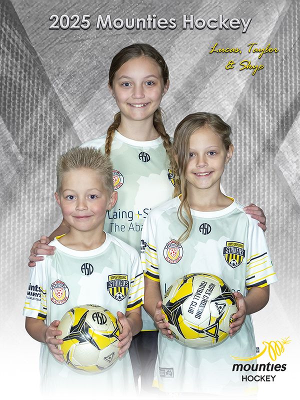 Family Photo 8x10 inches (203mm x 254mm)
