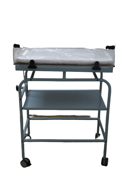 BABY BASSINET WITH OXYGEN CYLINDER RACK​