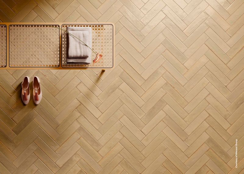 Look Beige Porcelain Gloss Tile 6x24cm