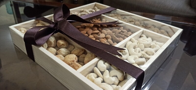 Wooden box Dry fruit gift hamper-Standard