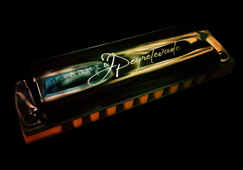 Harmonica ARKIA Signature - antibacterial comb option !