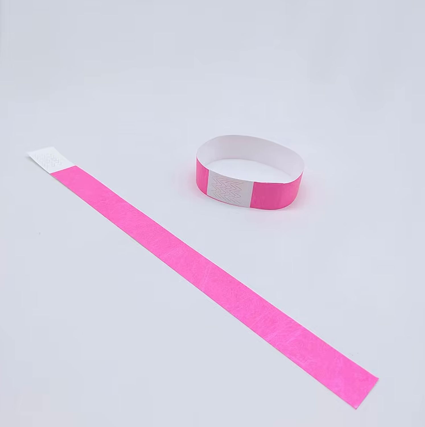 Brazalete imprimible Pink Neón (TYVEK) Paq. 50 Unidades