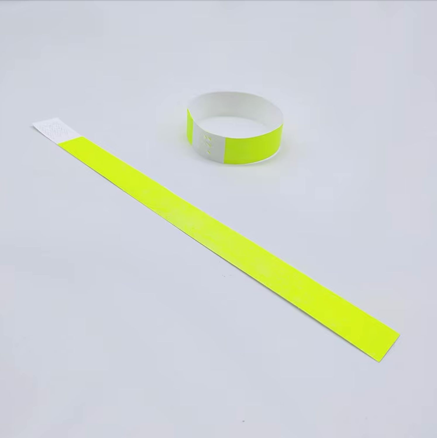 Brazalete imprimible Neon Yellow (TYVEK) Paq. 50 Unidades