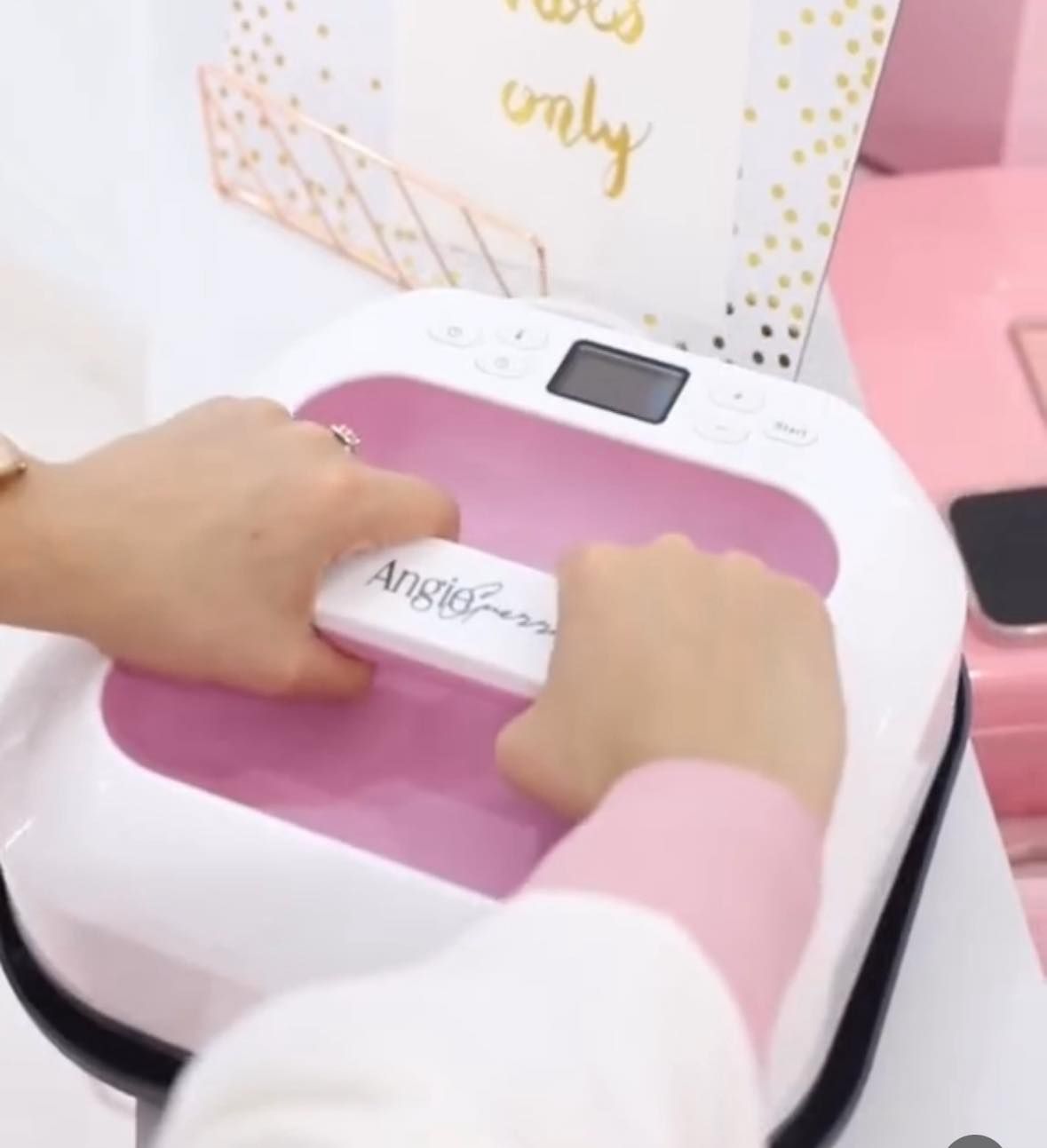 HEAT PRESS PINK 9 x 9 PULGADAS