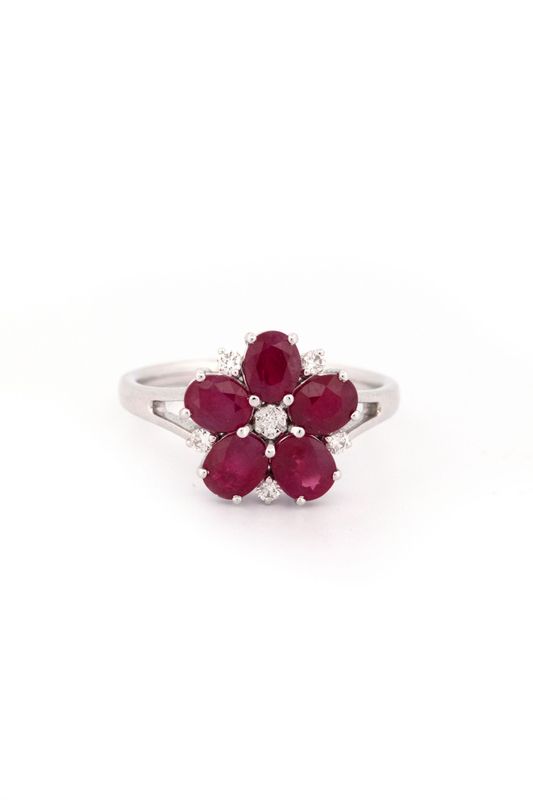 18k White Gold Ruby & Diamond Ring