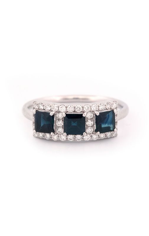 18k White Gold Sapphire & Diamond Ring