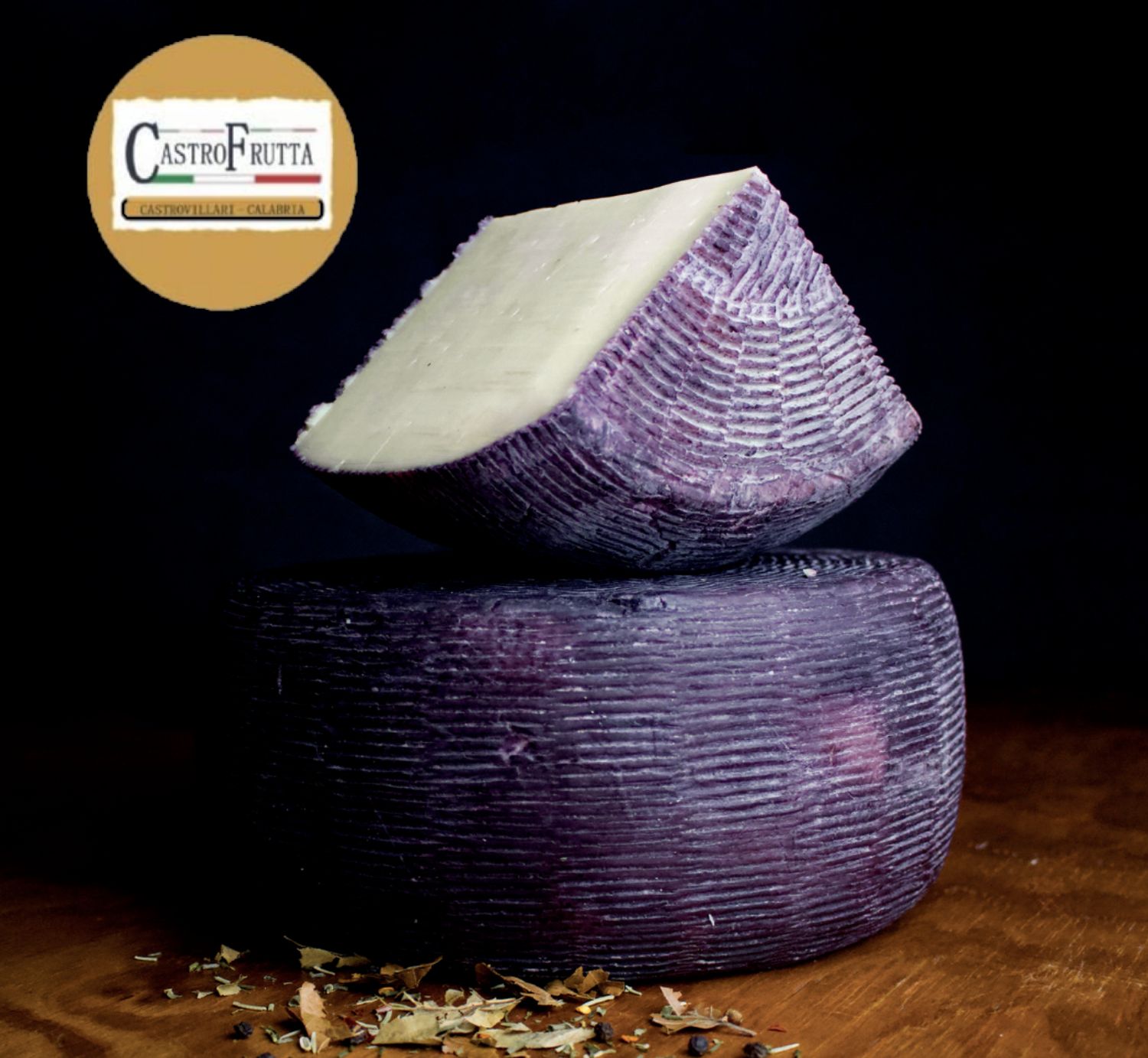 Formaggio Pecorino BRILLO - ALL'AGLIANICO Formaggio Pecorino BRILLO - ALL'AGLIANICO