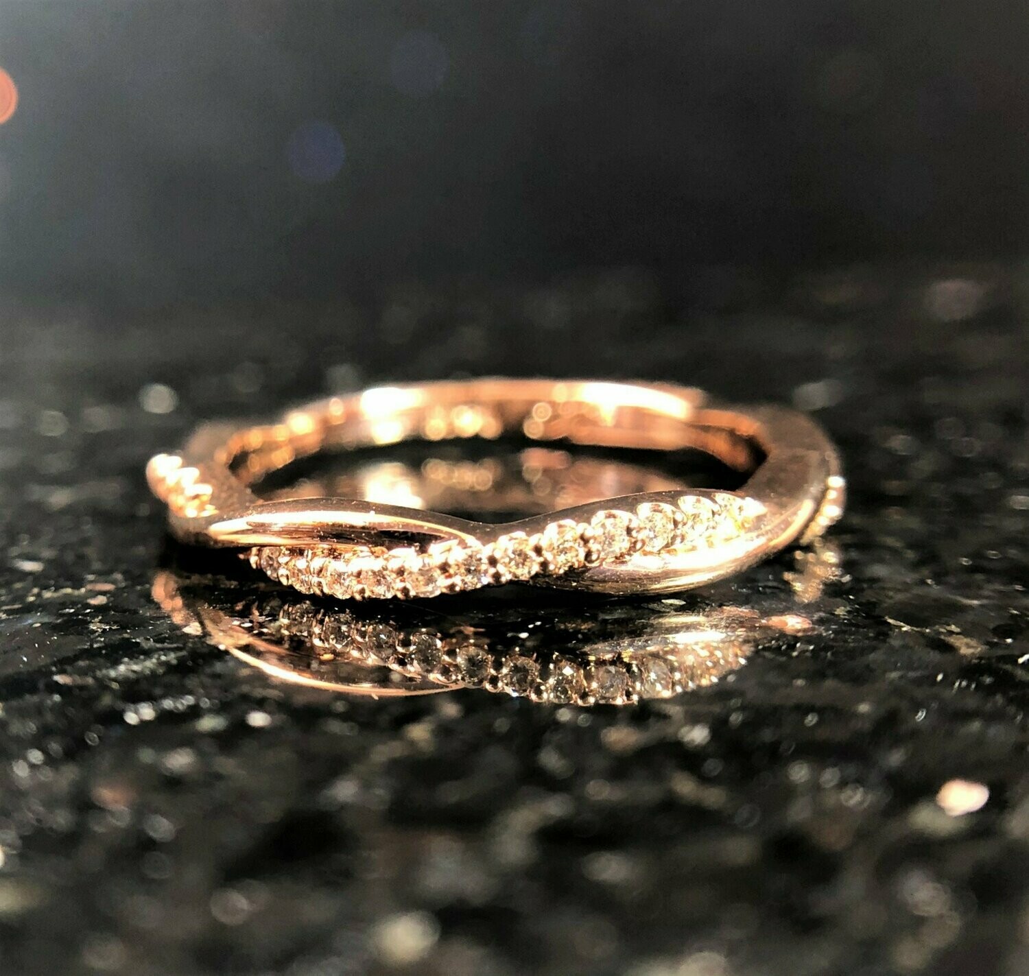 Grandeur R3621R  14k Rose Gold Diamond Twist Band