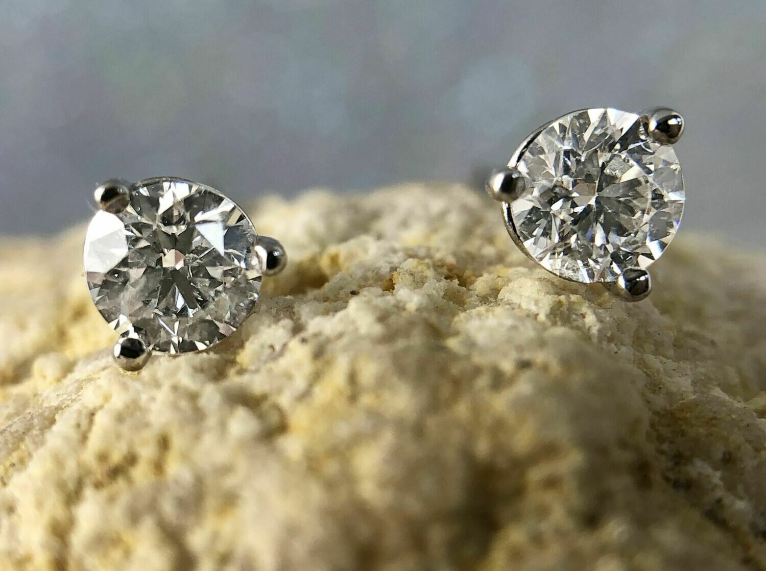 P214140  14k White Gold 1/2cttw Diamond Stud Earrings