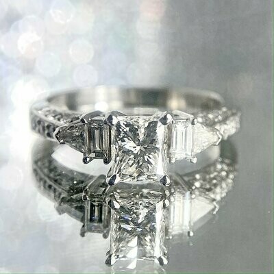 20868485 Platinum 1.25cttw Diamond Engagement Ring (Clearance)