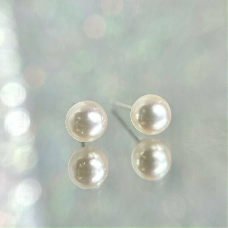 Grandeur 5mm Akoya Cultured Pearl Studs
