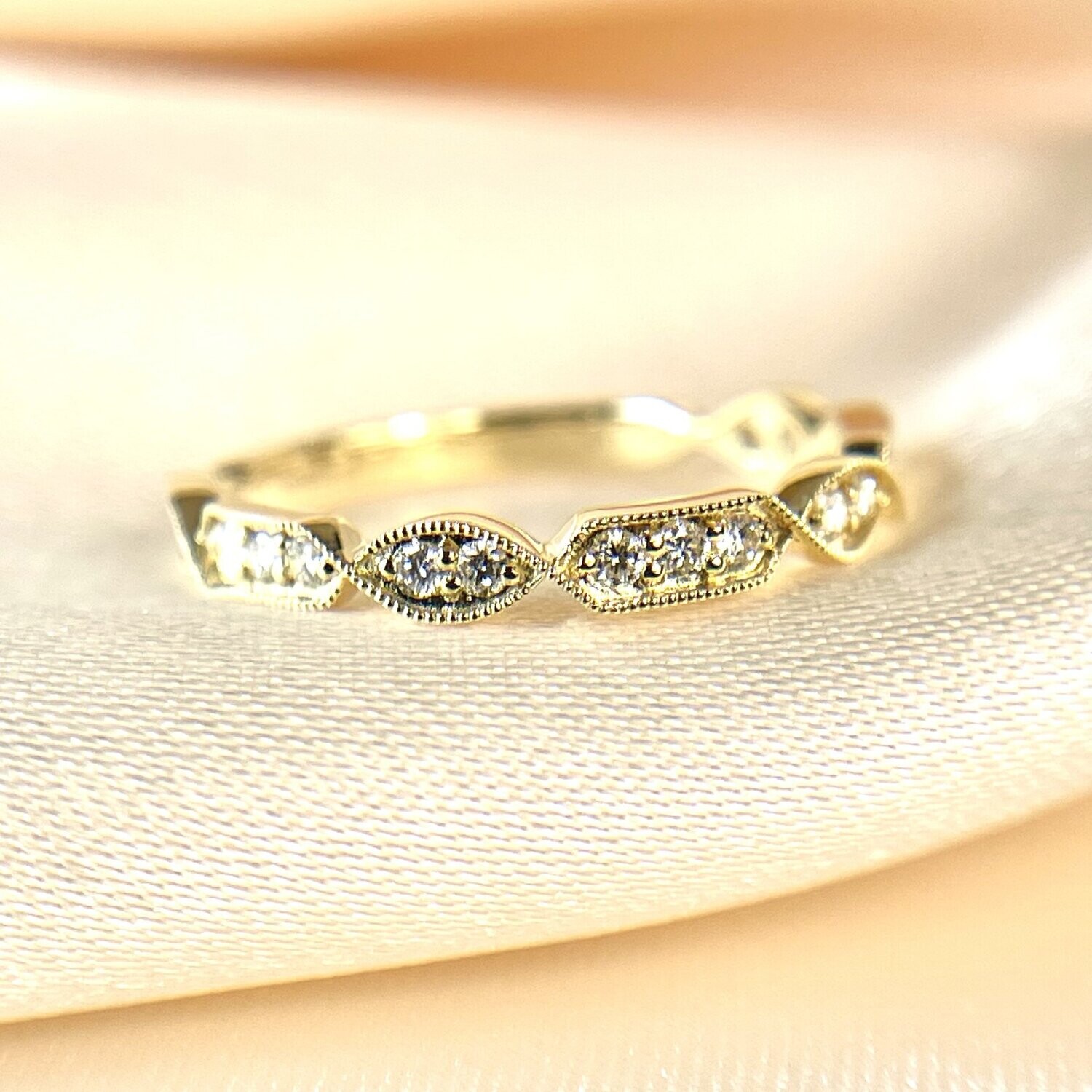 25169947  14k Yellow Gold Diamond Band