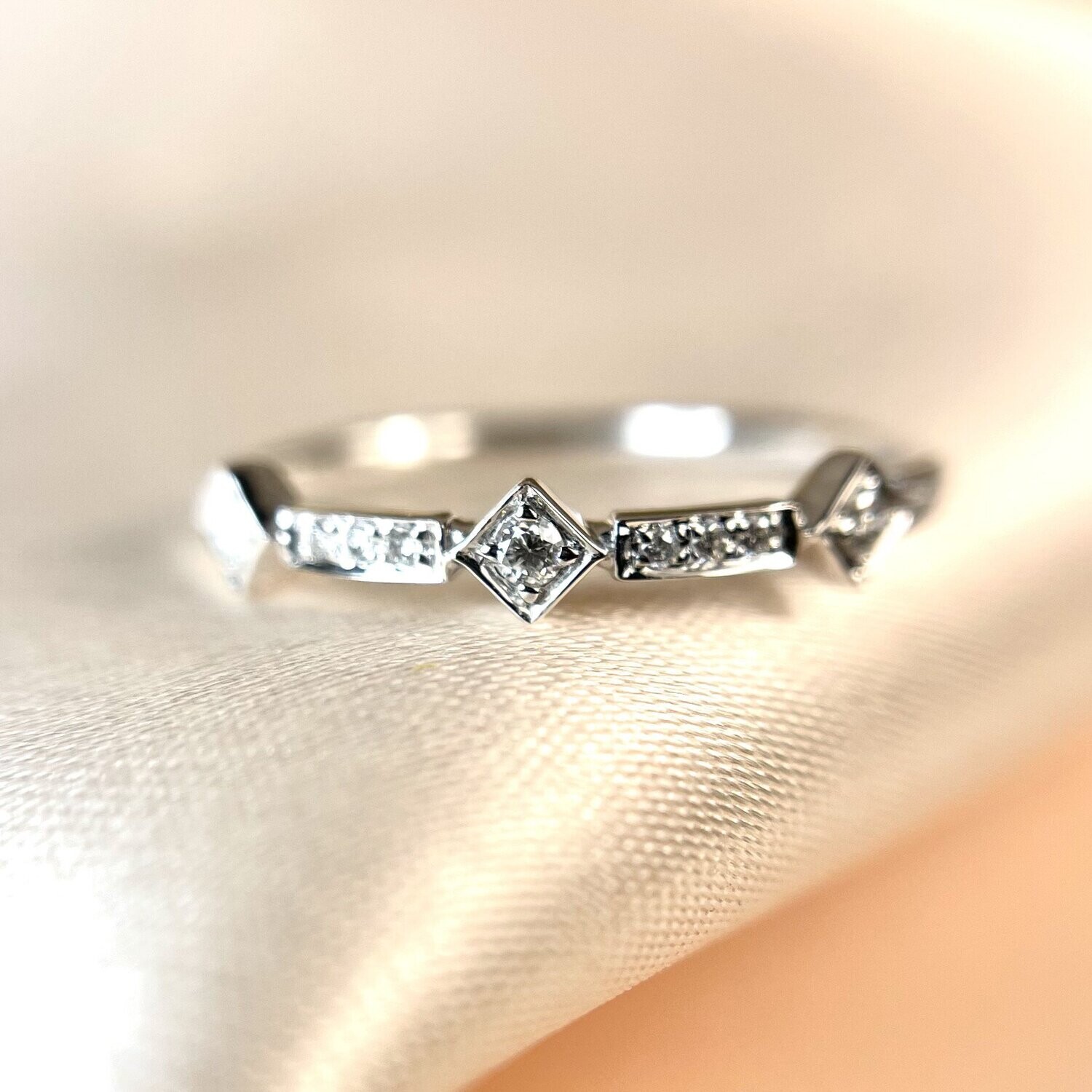 24858045  14k White Gold Fancy Diamond Band