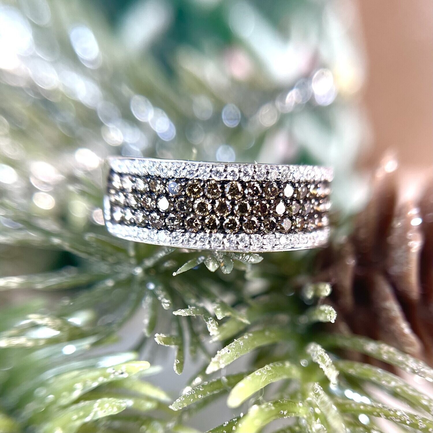 24337164  14k White Gold Chocolate & White Diamond Ring