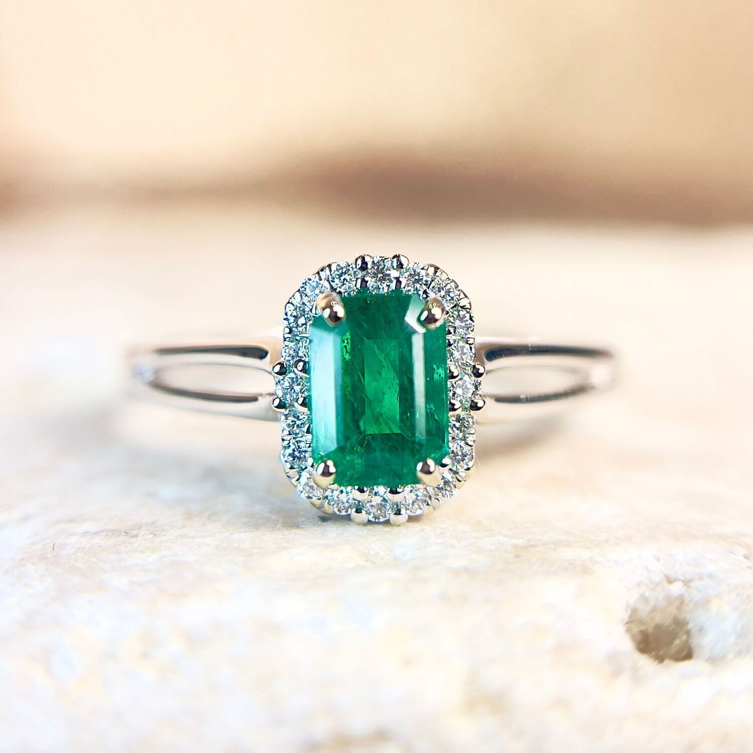24452765  14k White Gold Emerald & Diamond Ring