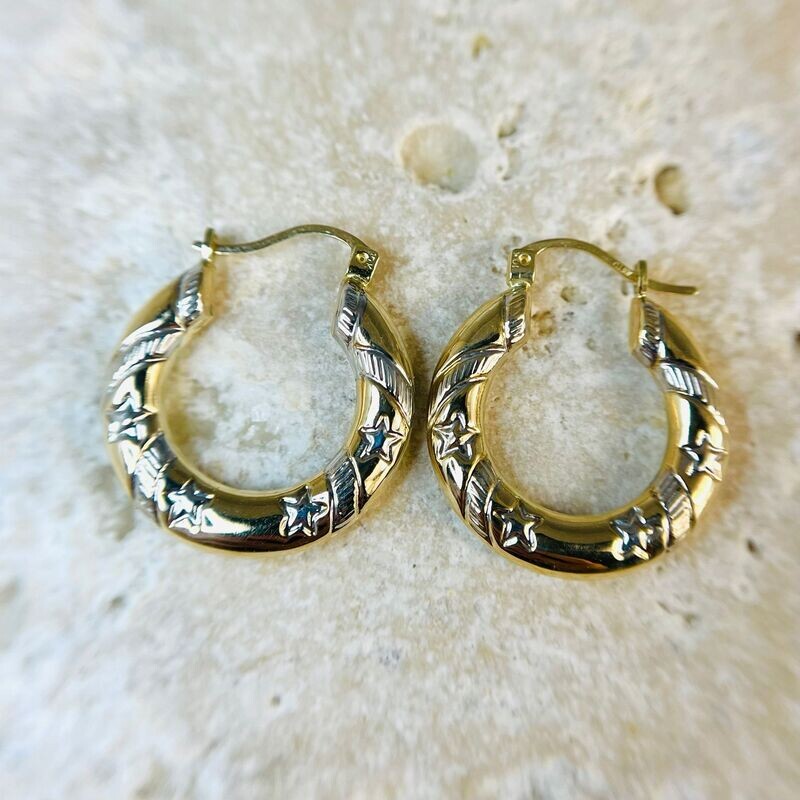 CA778  10k Yellow Gold D/C Hoop Earrings with Stars