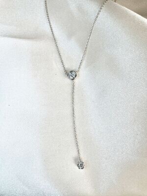 24844482 10K White Gold Diamond Drop Necklace