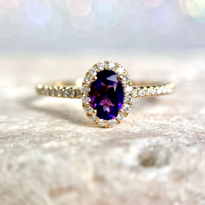 24844649  14k Yellow Gold Amethyst & Diamond Ring