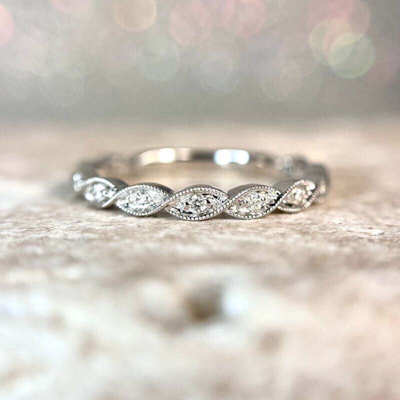 24781833  14k White Gold Diamond Twist Stackable Band