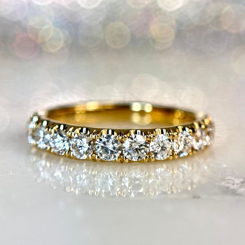 24935488  14k Yellow Gold .85ct total weight Diamond Band