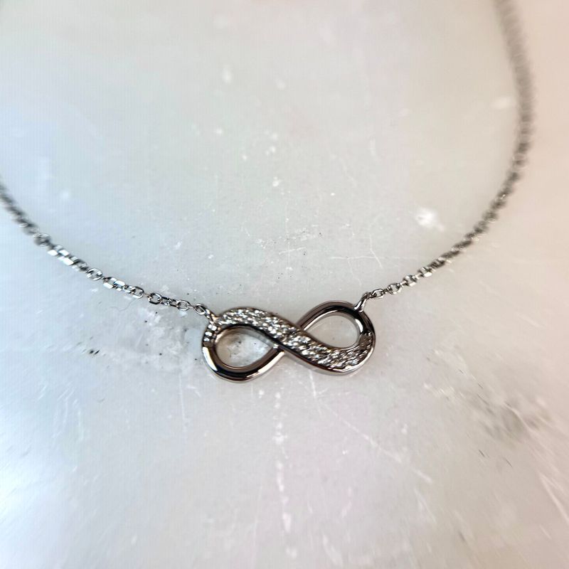 Grandeur N3443 14W Gold Diamond Infinity Necklace