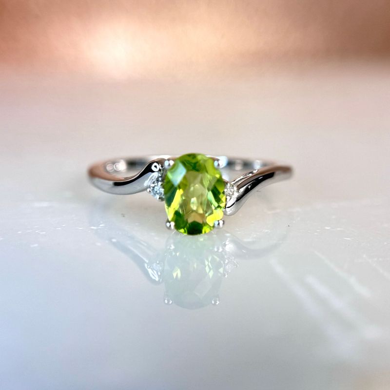 Y032015RWPD    YCH 14k White Gold Peridot & Diamond Ring