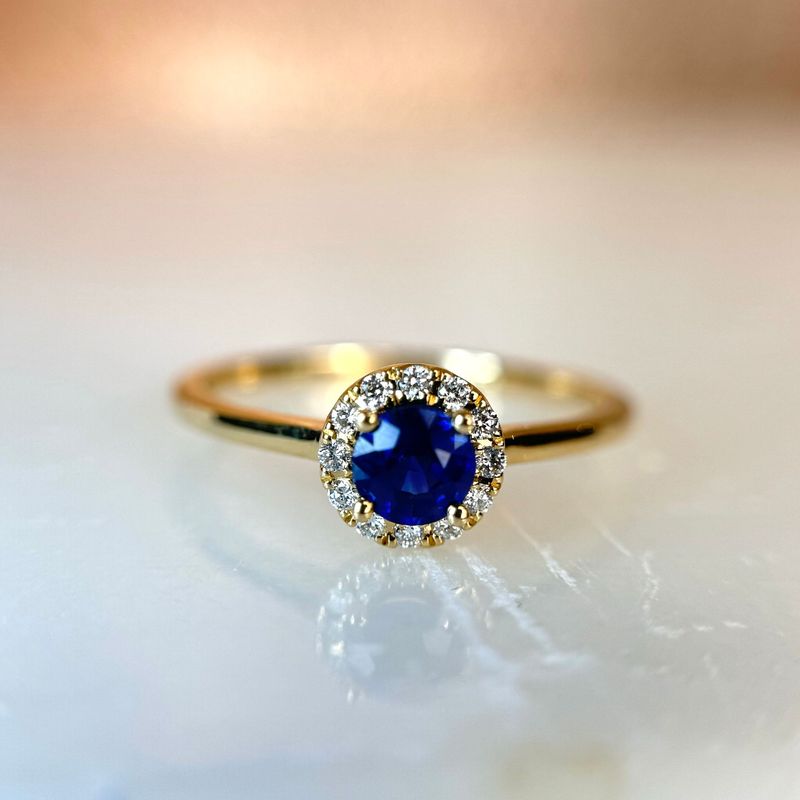 25010943  14k Yellow Gold Sapphire & Diamond Ring