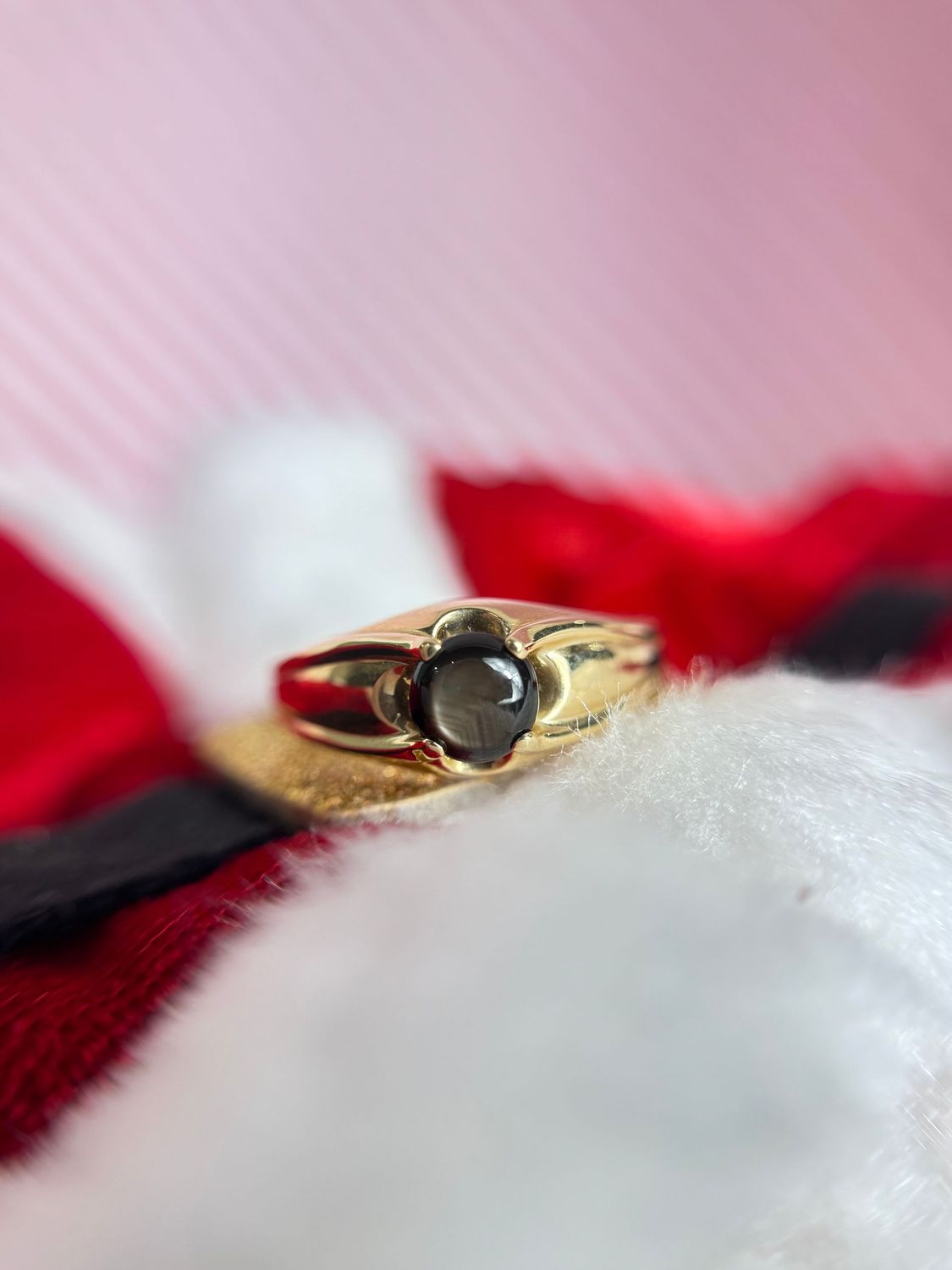 RG156  14k Yellow Gold Gent's Black Star Sapphire Ring