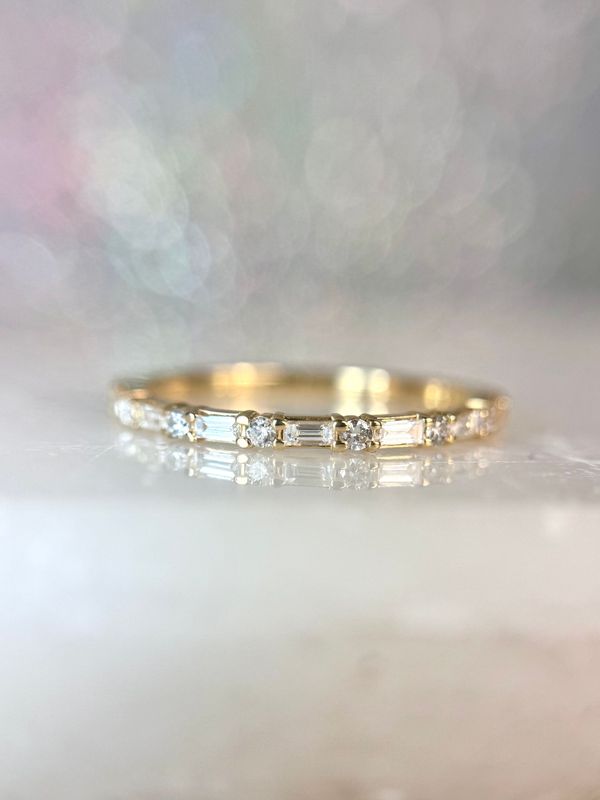 JG15607  14k Yellow Gold Baguette & Round Diamond Band
