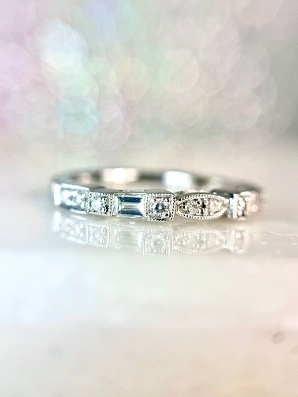 24938425  14k White Gold Baguette & Round Diamond Band