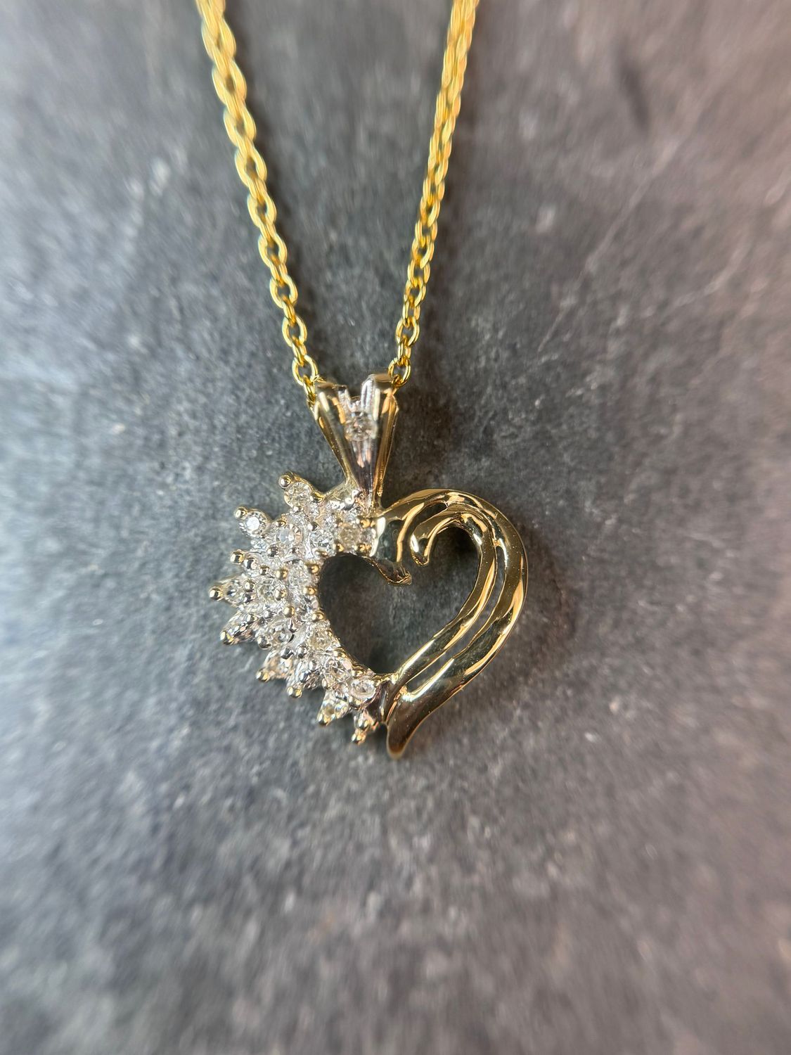CA871  10k Yellow Gold Diamond Heart Necklace, With or Without chain: With Chain