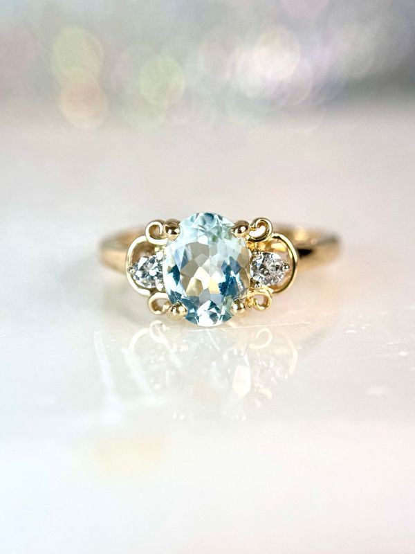 CA863 14k Yellow Gold Aquamarine & Diamond Ring